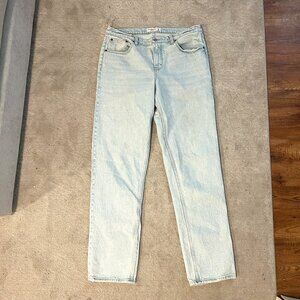 Abercrombie The Straight Mid Rise Jeans